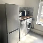 דירה Square View *