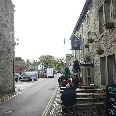 Square View Apartment *